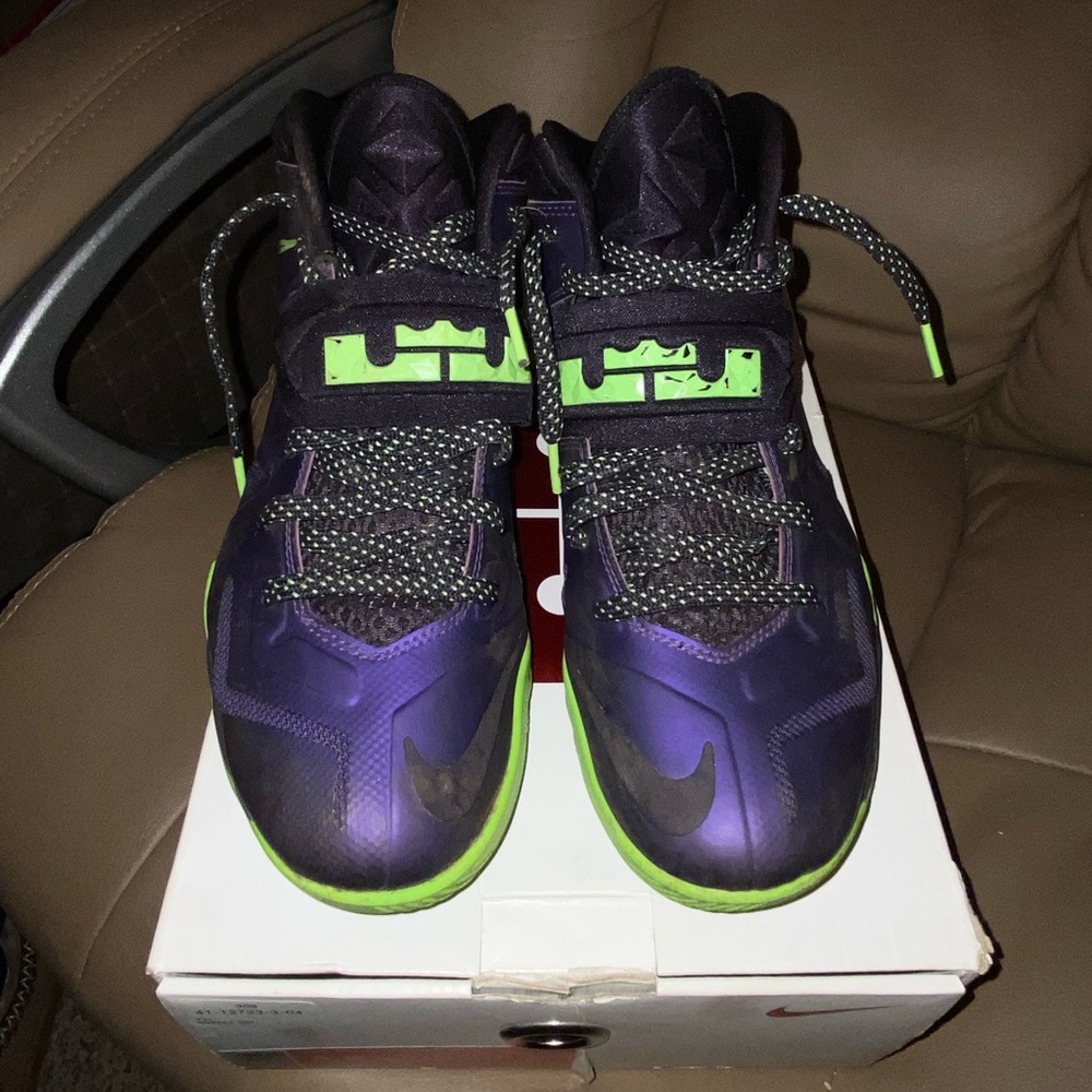 Nike Zoom Solider VII Sneakers